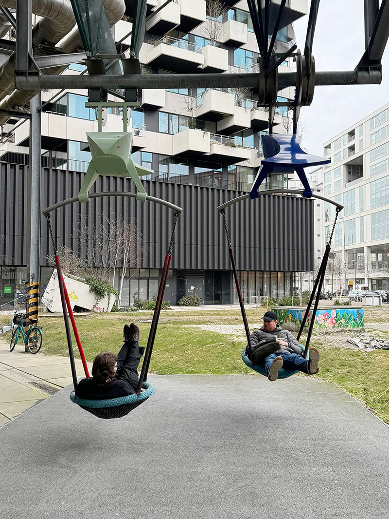 Steven and Egbert having a very serious 1-on-1 strategy meeting